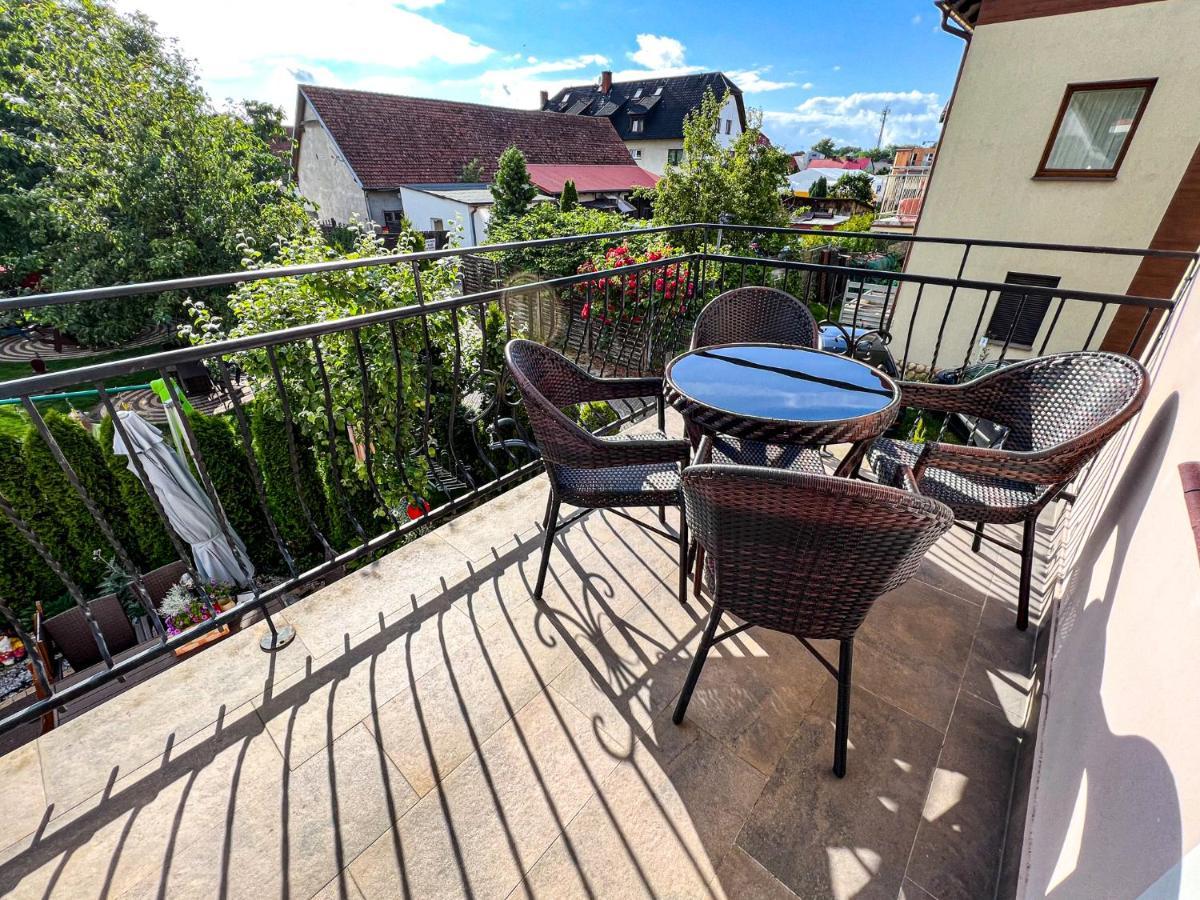 Villa Roza Pokoje & Apartamenty Łeba Exteriör bild